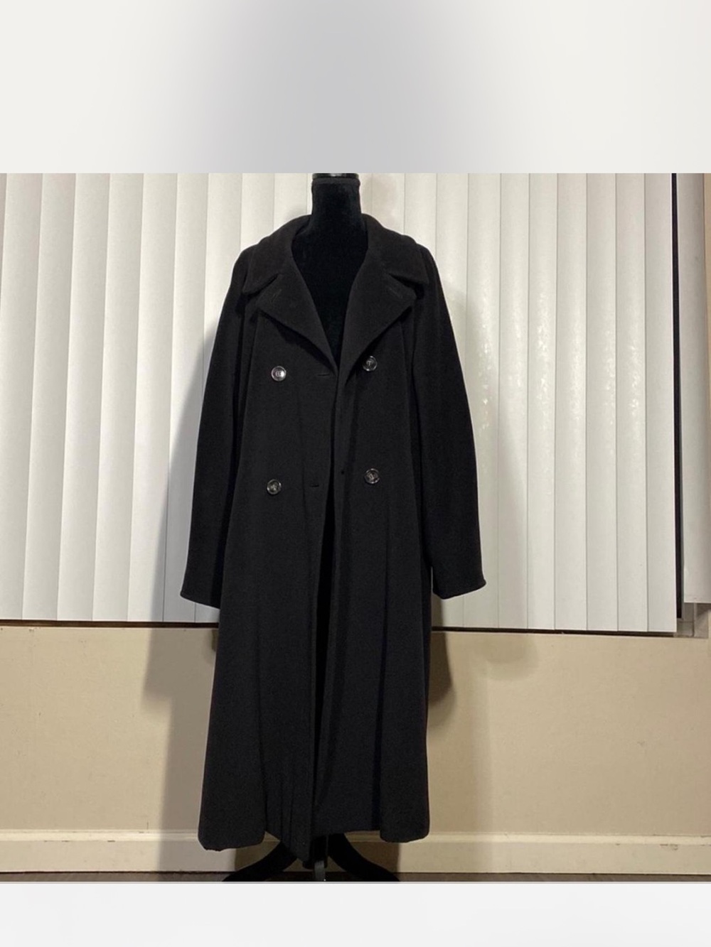 MaxMara Black 100% Wool Coat